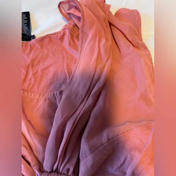 Women’s Salmon Sleeveless top with draping Ann Taylor classic top - Picture 4 of 4